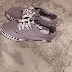 Gently used Boys canvas size 5